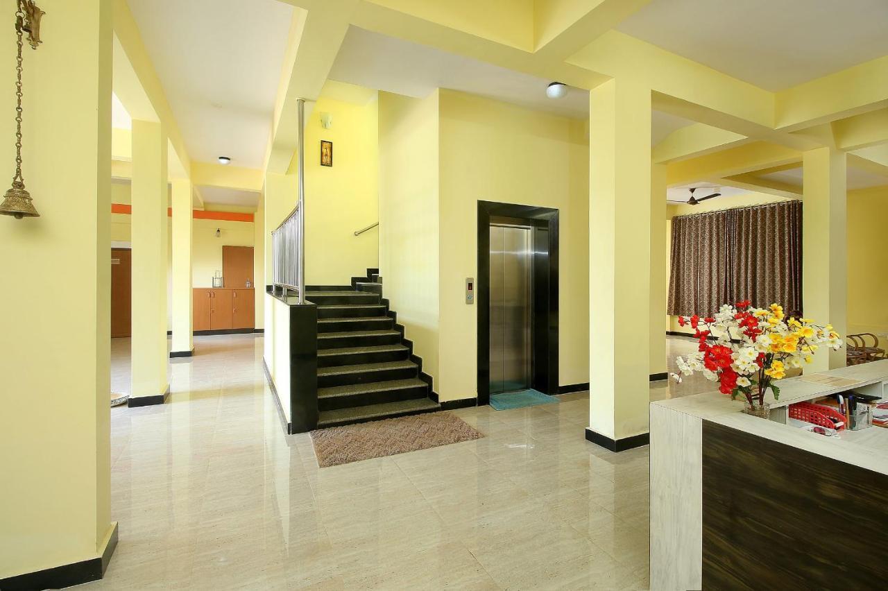 Hotel 7 Seas Вагатор Экстерьер фото