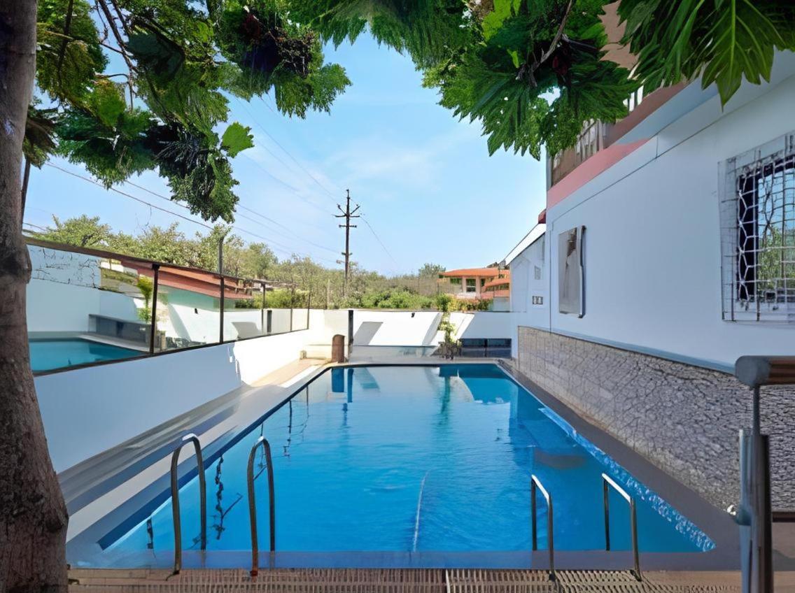 Hotel 7 Seas Вагатор Экстерьер фото
