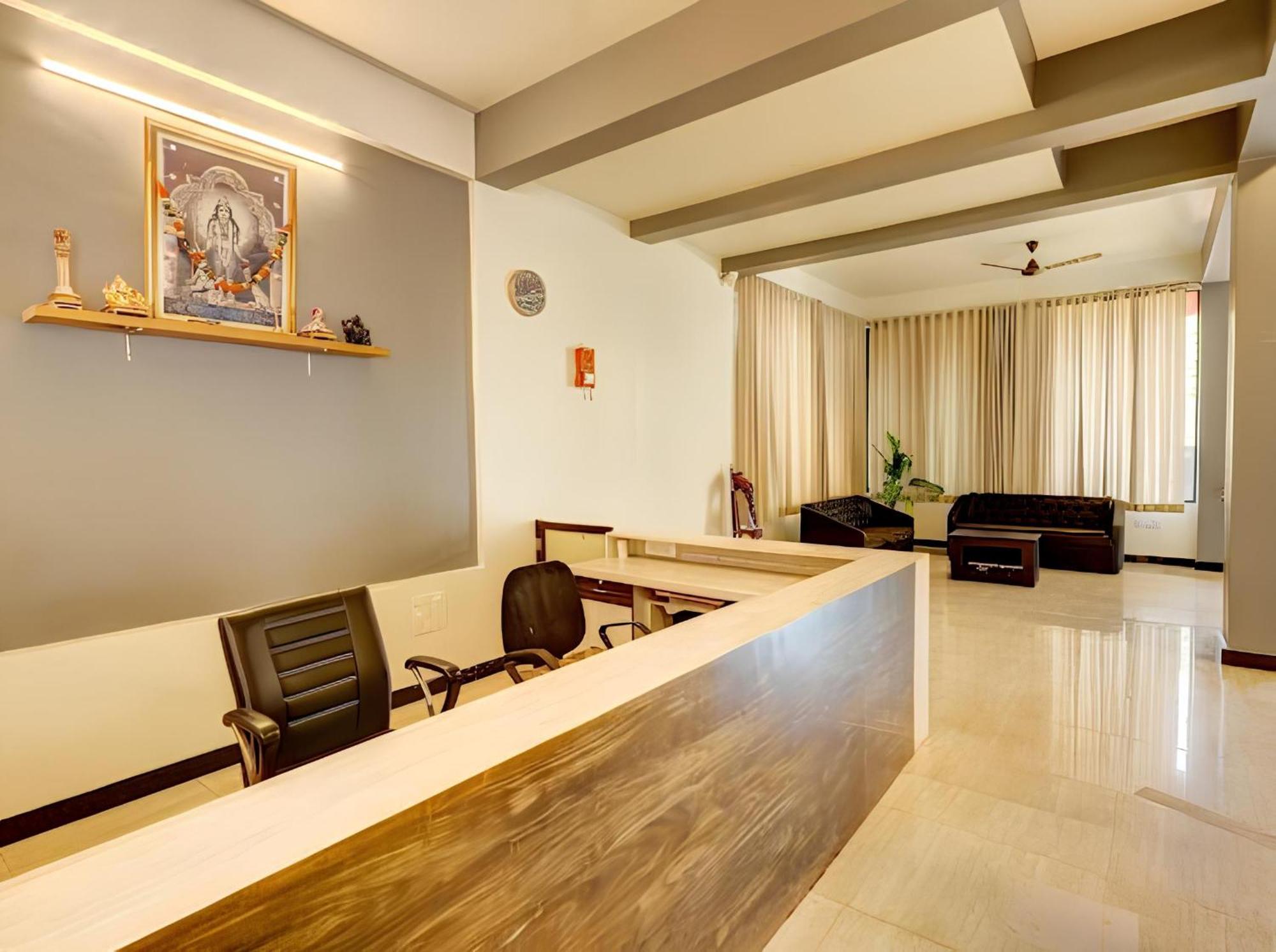Hotel 7 Seas Вагатор Экстерьер фото